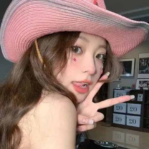 一线女星与前任深夜同框，深夜内幕曝光，评论区沦陷